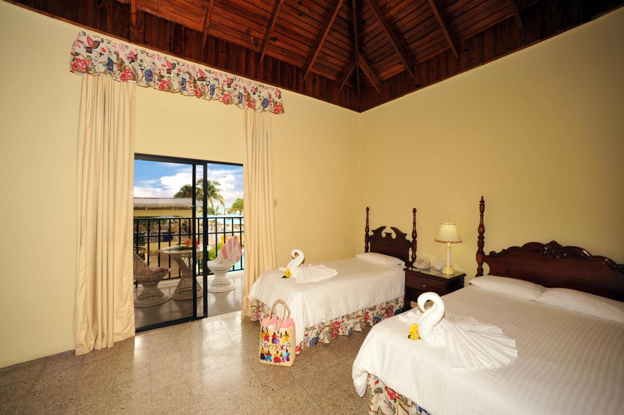 Rooms On The Beach เนกริล ภายนอก รูปภาพ